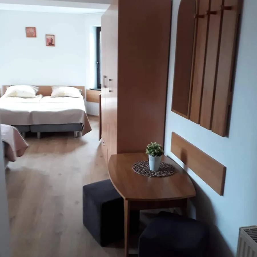 Pokoje Goscinne Monika Szklarska Poreba 0*,  Poland